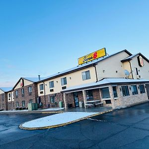Super 8 By Wyndham Imlay City